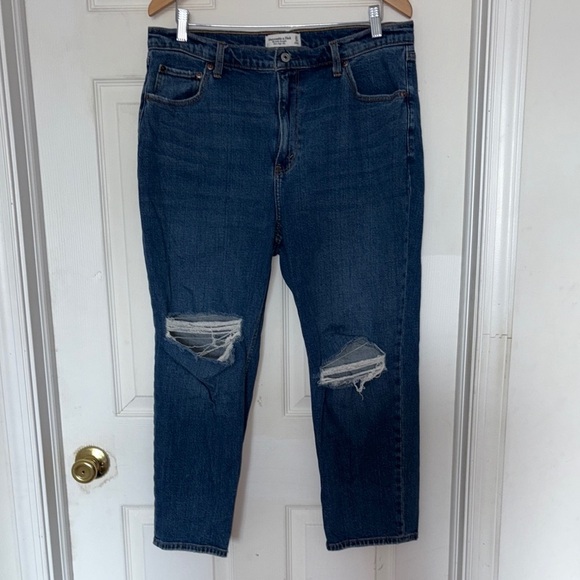 Abercrombie & Fitch The Ankle Straight Ultra High Rise Jeans - Picture 1 of 4